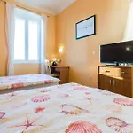 Charming Apartment In Zadar With City Views